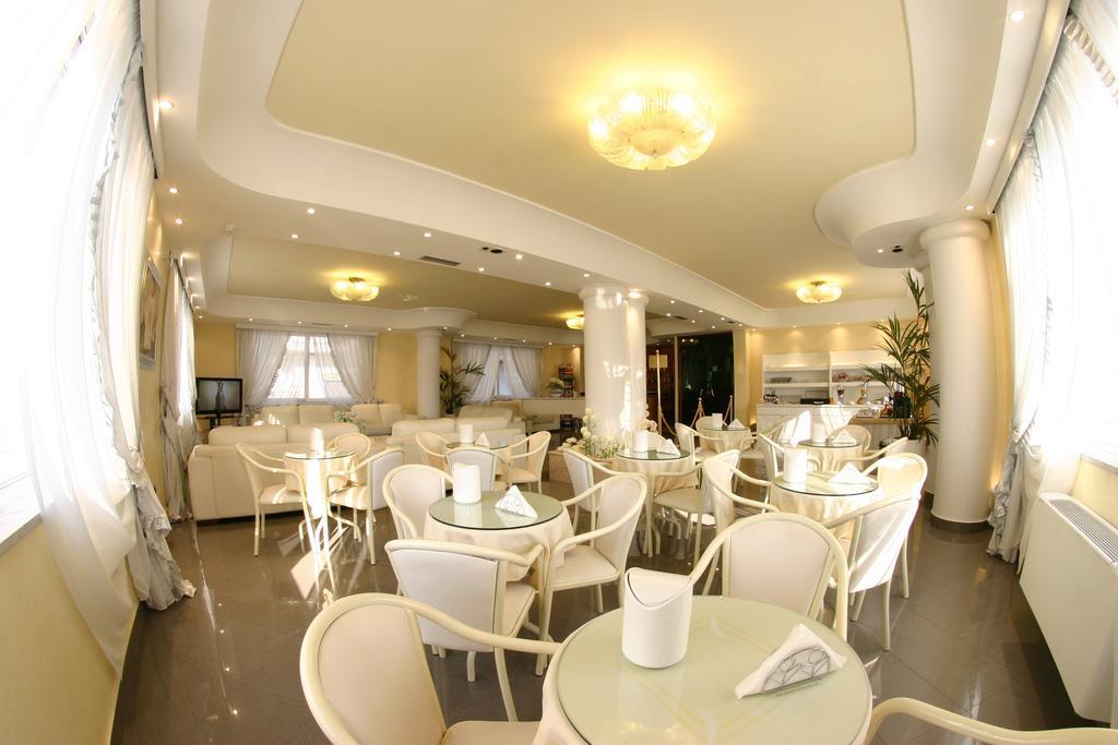 Hotel Luxor Casoria Dış mekan fotoğraf