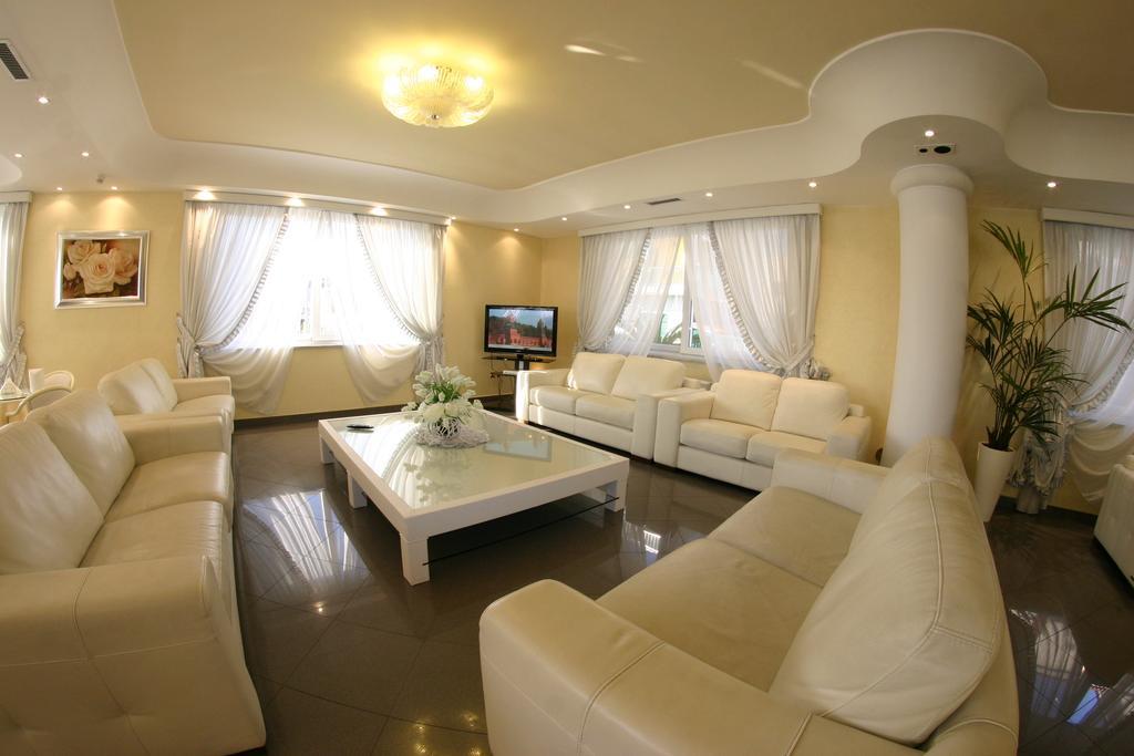 Hotel Luxor Casoria Dış mekan fotoğraf