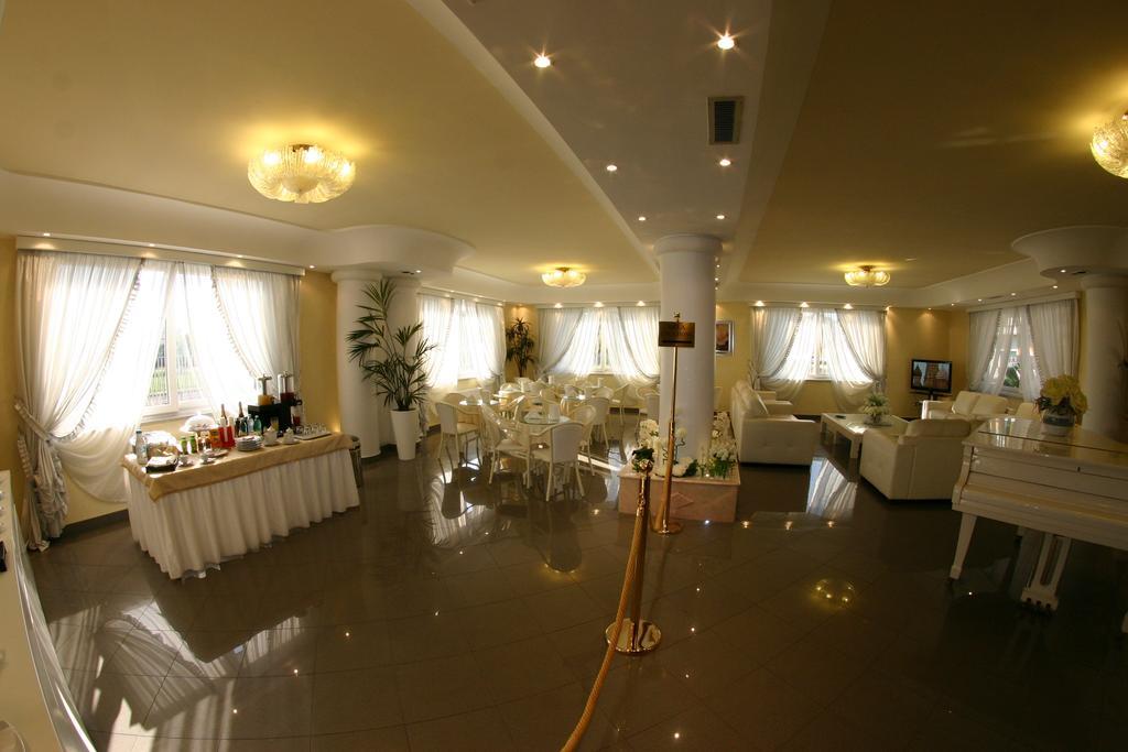 Hotel Luxor Casoria Dış mekan fotoğraf